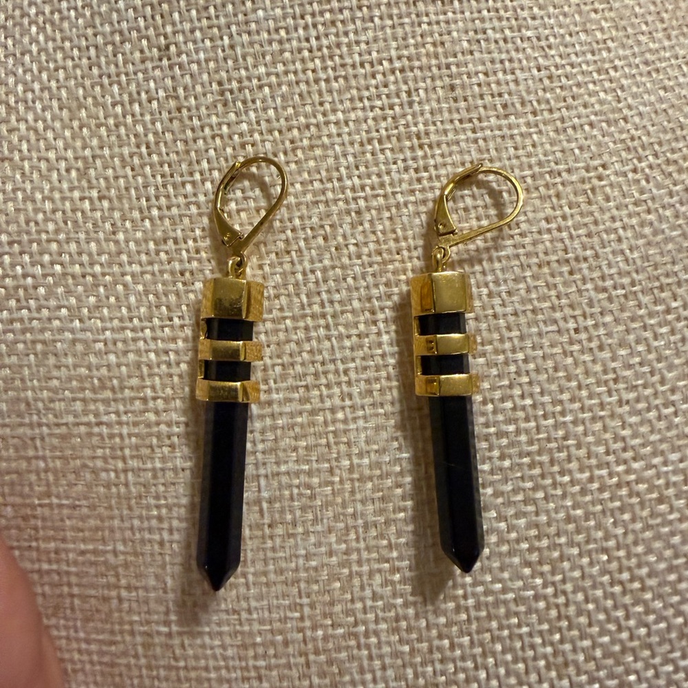 Chic Gold and Black Geometric Earrings